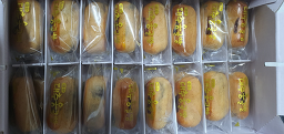 Gyeongsandaechuonggolppang (경산대추옹골빵) 1