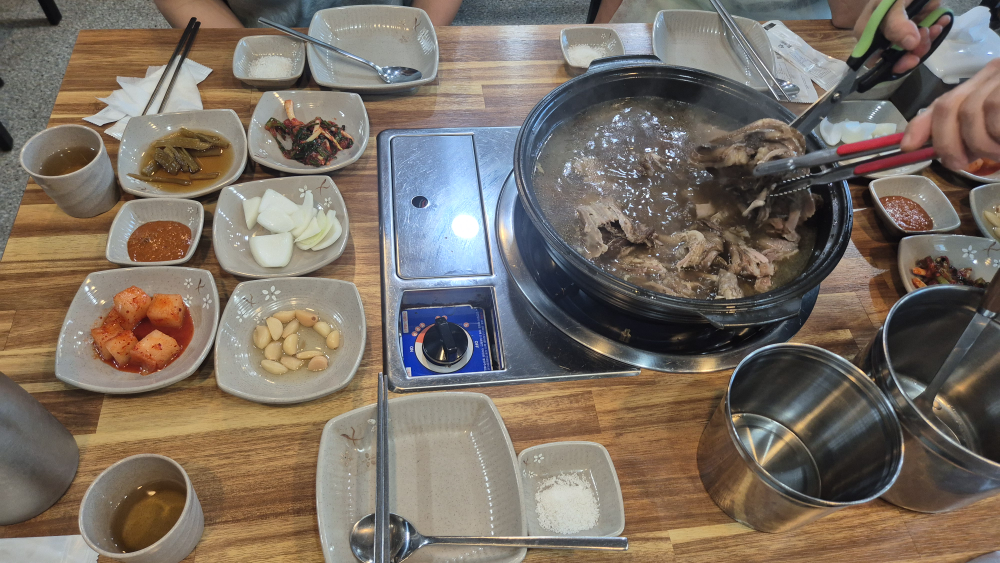 한방능이백숙전문점 3