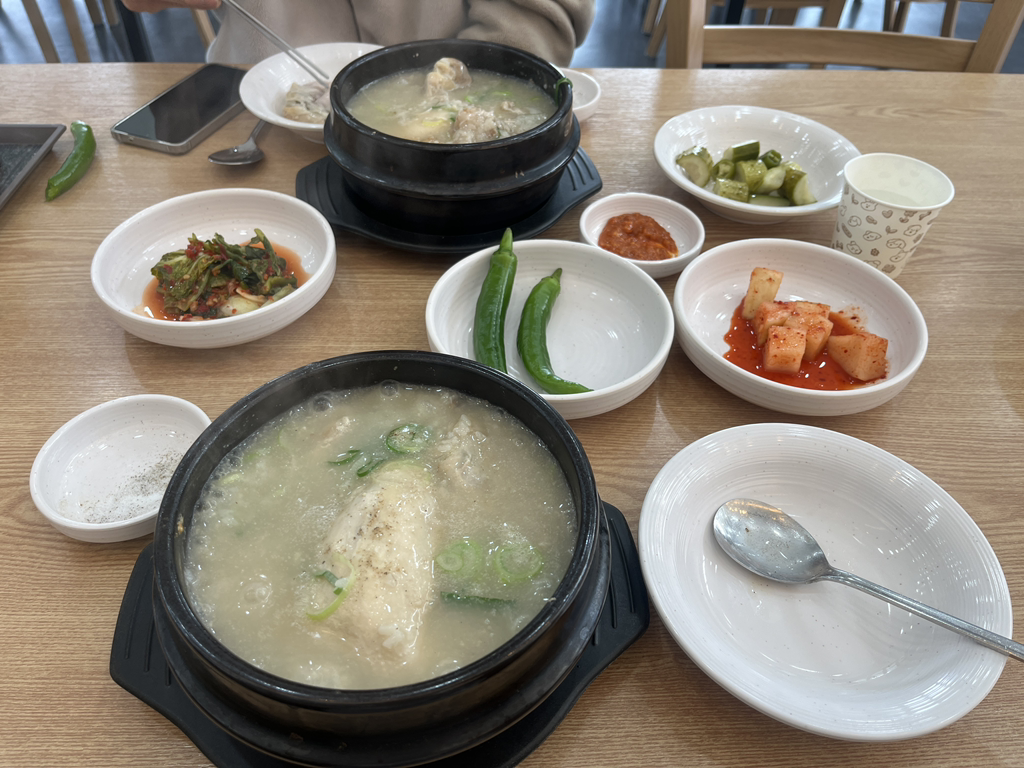 이우철한방누룽지삼계탕 6