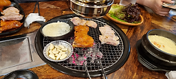 Chuncheonsutbuldakgalbi (춘천숯불닭갈비) 3