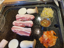 시청흑돼지돈삼겹