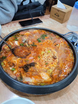 솥뚜껑부대찌개 5