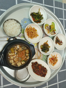 곰티식당 3