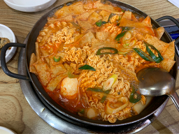 Jangtteokjeukseoktteokboki (장떡즉석떡볶이) 3