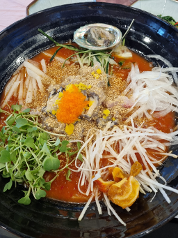 Haewonpelriseuhoetjip (해원펠리스횟집) 1