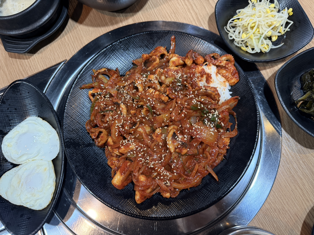 Jejujeongnangjimnamgucheongjeom (제주정낭집남구청점) 1