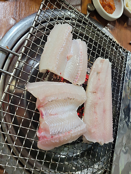 Geumgokbadajangeogui (금곡바다장어구이) 1