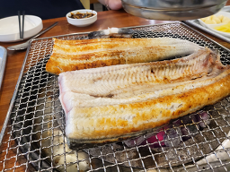 Pungcheonminmuljangeo sameokjip (풍천민물장어 삼억집) 3