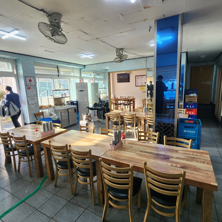 어촌식당 사진 2