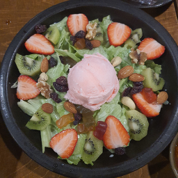 Obeunekkuundak (오븐에꾸운닭) 1