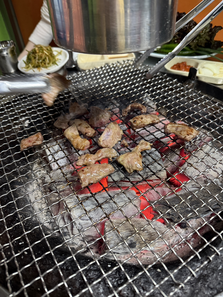 왕릉숯불갈비 1