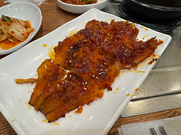 Dubuchonmaetdolhalmaesumdubu (두부촌맷돌할매숨두부) 2