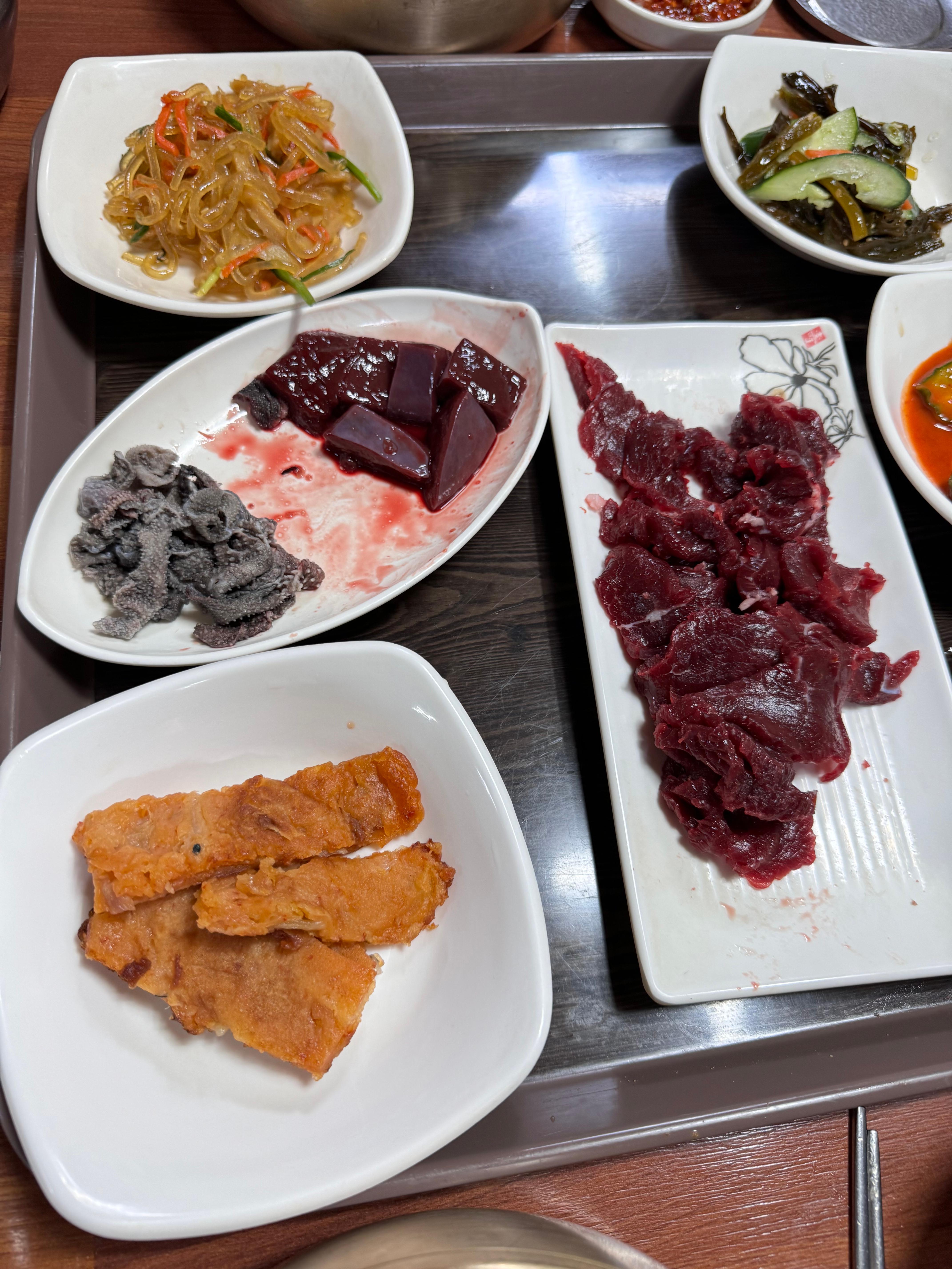 Jeilhoegwan (제일회관) 1