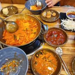 Imkkeokjeongbudaejjigae 4