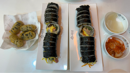 Yeouaegimbap (여우애김밥) 1