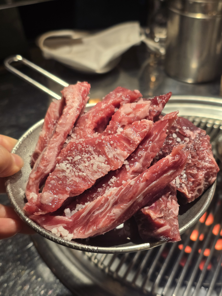 Sangrokhoegwan yeontangui (상록회관 연탄구이) 2