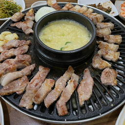 Heukdwaejigui (흑돼지구이) 1