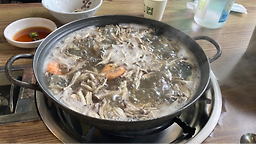 Yangpyeongyongkalguksu (양평용칼국수) 1