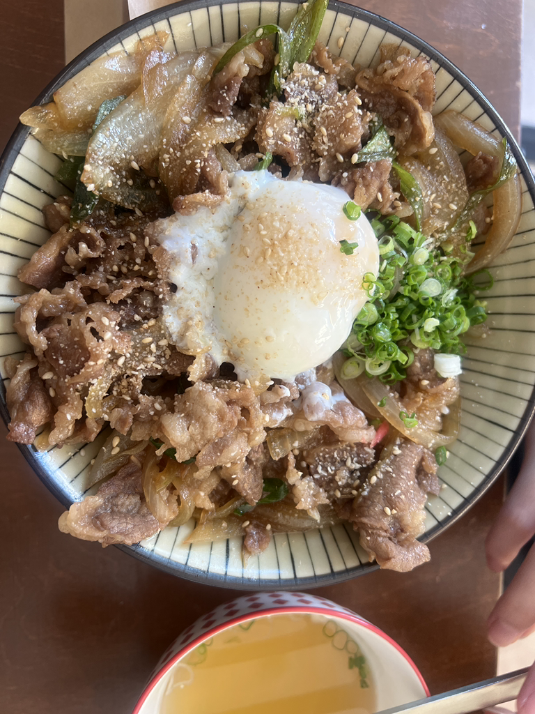 Umami, 24sieolkeunsiwonsaenggogigimchijjigaenohyeongjeom (우마미, 24시얼큰시원생고기김치찌개노형점) 2