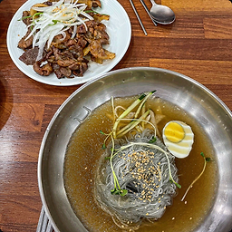 Dayeonginenaengmyeonjip (다영이네냉면집) 1