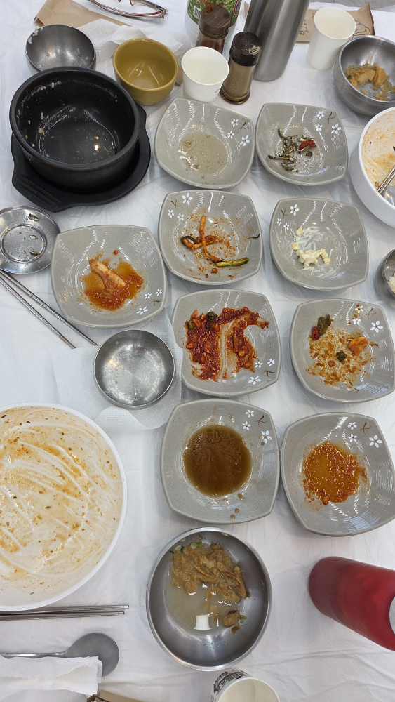 Hwangtaemyeongpumgwan (황태명품관) 1
