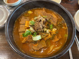 Ildaeilppyeojjimdaegamjatangssangyongjeom (일대일뼈찜대감자탕쌍용점) 2