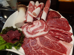Hanumaeul (한우마을) 1