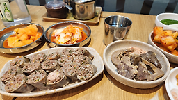 Manboksundaeguksanbonjeom (만복순대국산본점) 1