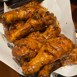 교촌치킨 경희대점 6