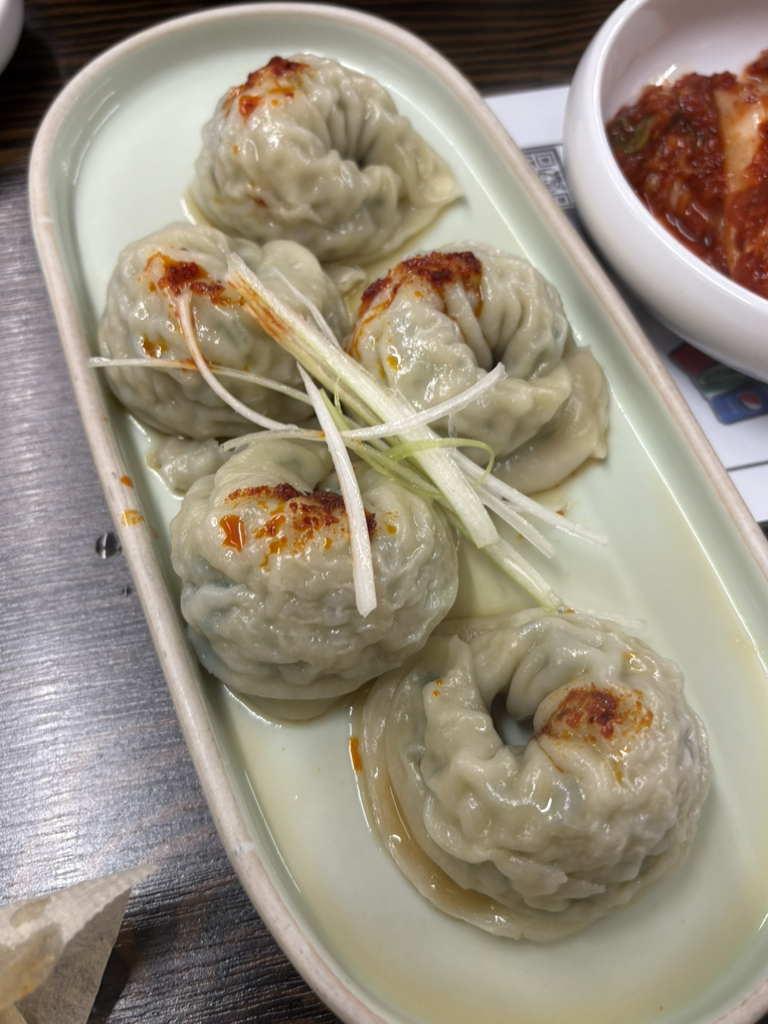 평이담백 뼈칼국수 3