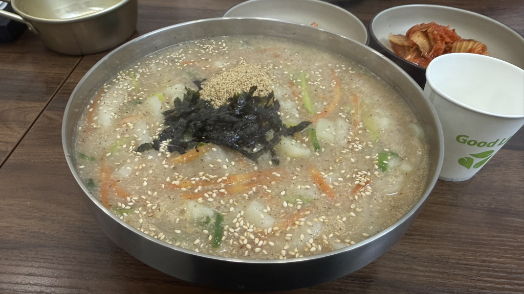 꽃뫼국수 3