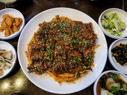 Yunsillejinburyeonghwangtae (윤실네진부령황태) 2
