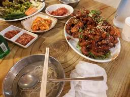 창신동매운족발 본점 사진 6