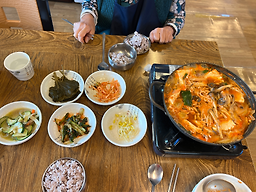 153daljipjeontongsundubu (153달집전통순두부) 2