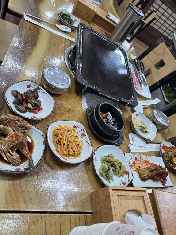 Hyeonsuksoraureongssambap (현숙소라우렁쌈밥) 3
