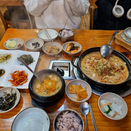 Yangjujaeraesiksondubudeokgye (양주재래식손두부덕계) 3