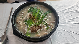 Juljulisundaegukbap (줄줄이순대국밥) 2