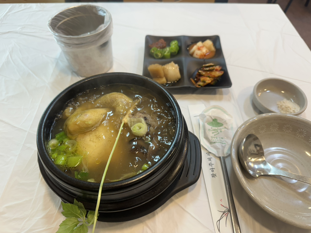 Baeksongsamgyetang 4