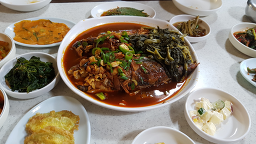 Dolgiwajip (돌기와집) 1
