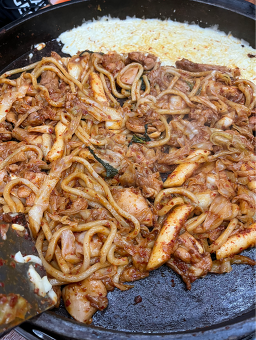 Daehadakgalbi (대하닭갈비) 2