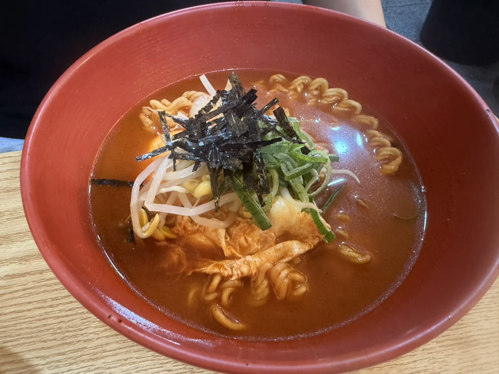 틈새라면 신촌점 사진 2