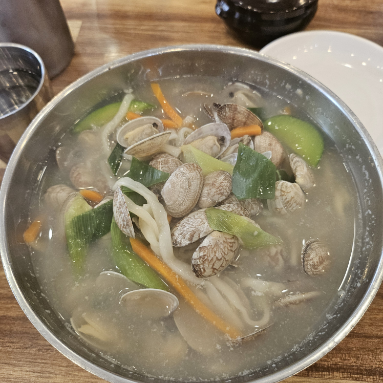 명동칼국수 샤브샤브 1