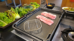 Wangdolpansamgyeopsal (왕돌판삼겹살) 3