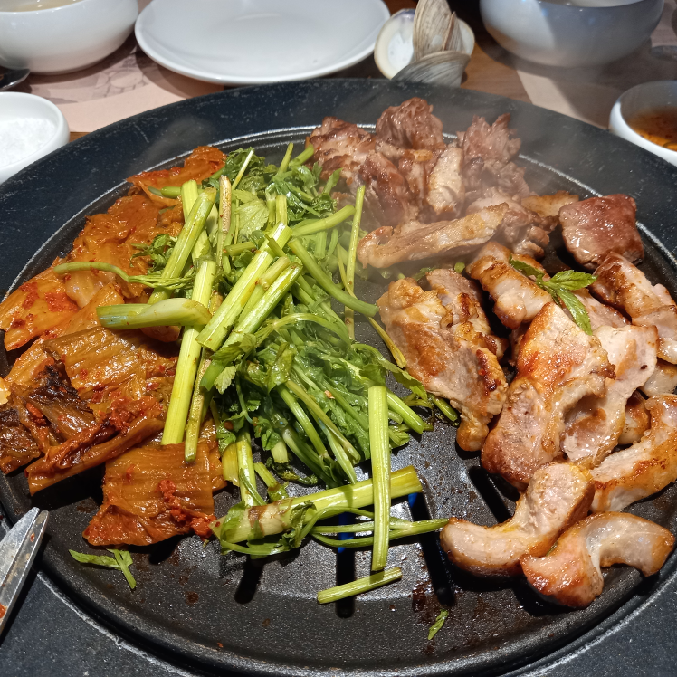 Pujuin (푸주인) 2