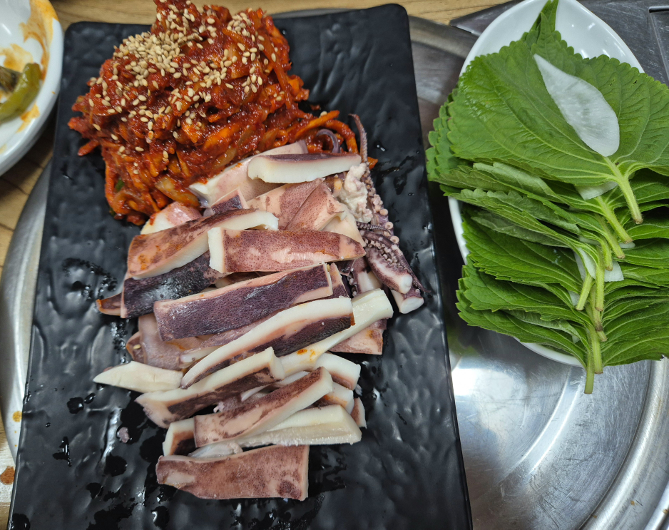 Hongcheontteokgalbi (홍천떡갈비) 3