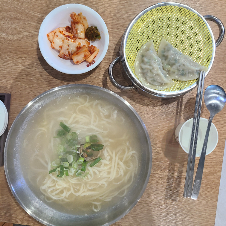 밀숲 대표 사진
