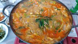 Jinhaesikdang (진해식당) 1