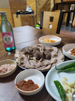 Sambugukbap (삼부국밥) 2