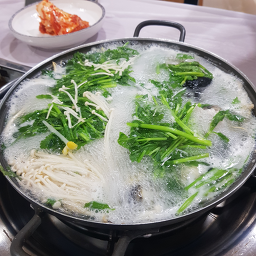 Myeonggabokguk (명가복국) 2