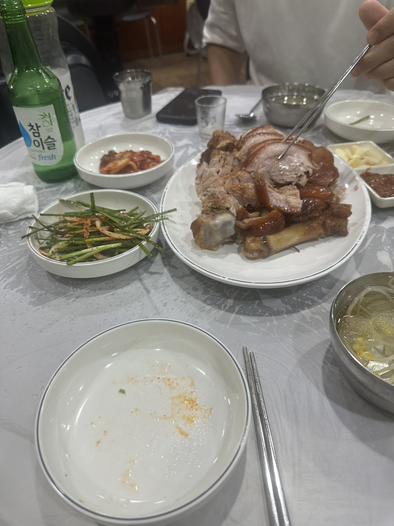 성북왕족발 1